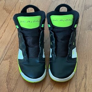 JORDAN 6-17-23 (GS) BIG KIDS YOUTH BASKETBALL SHOES